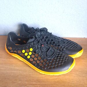 Vivobarefoot Ultra II Men 45 11.5 Black Red Barefoot Water Shoes NOTE FLAW
